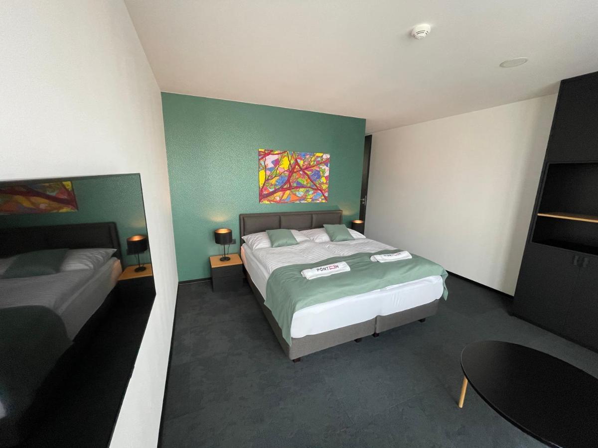 Ponton Rooms Братислава Экстерьер фото